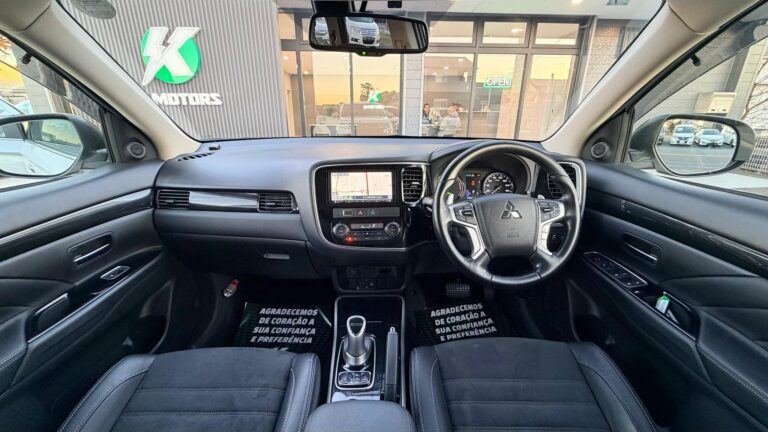 223_Outlander PHEV 11