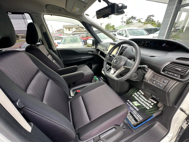 255_Serena e-POWER 08