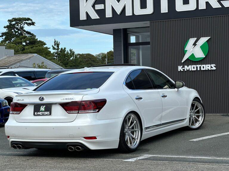 263_Lexus LS600h 04