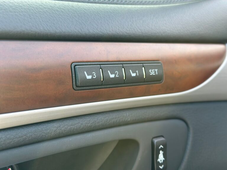 263_Lexus LS600h 13