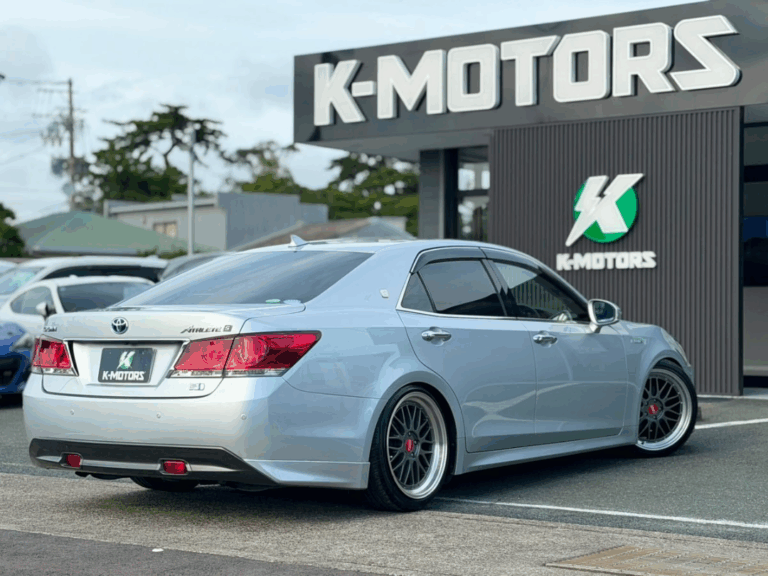 Toyota Crown Athlete Hybrid S (3)