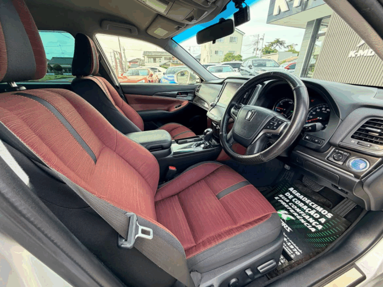 Toyota Crown Athlete Hybrid S (4)